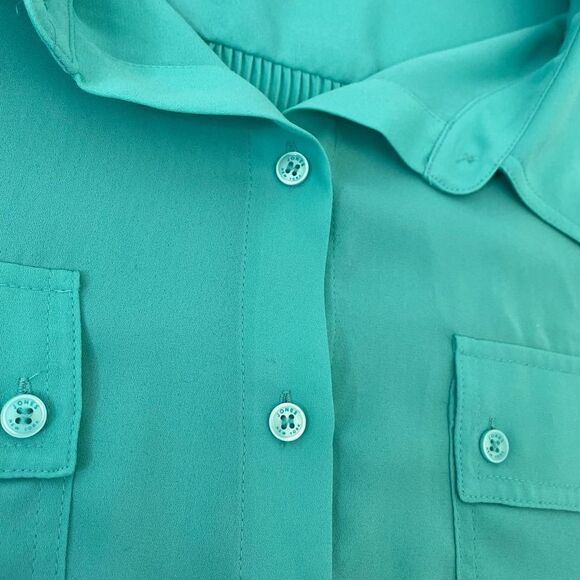 Jones| New York| Large| Career Wear| Button down| pleated back - Picture 6 of 12